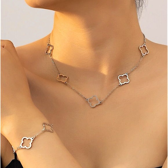 Silver Four Leaf Clover Necklace Hollow Out Bracelet Matching Set - Picture 1 of 4